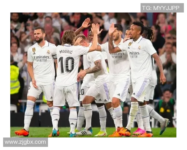 罗马与皇马巅峰对决比赛直播全程回顾精彩瞬间分析